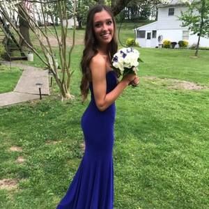 Meet your Posher, Mackenzie